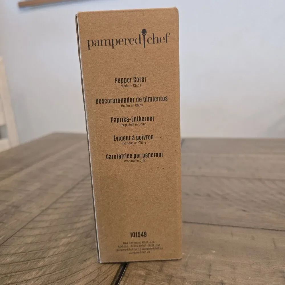 NEW Pampered Chef Pepper Corer Item #101549